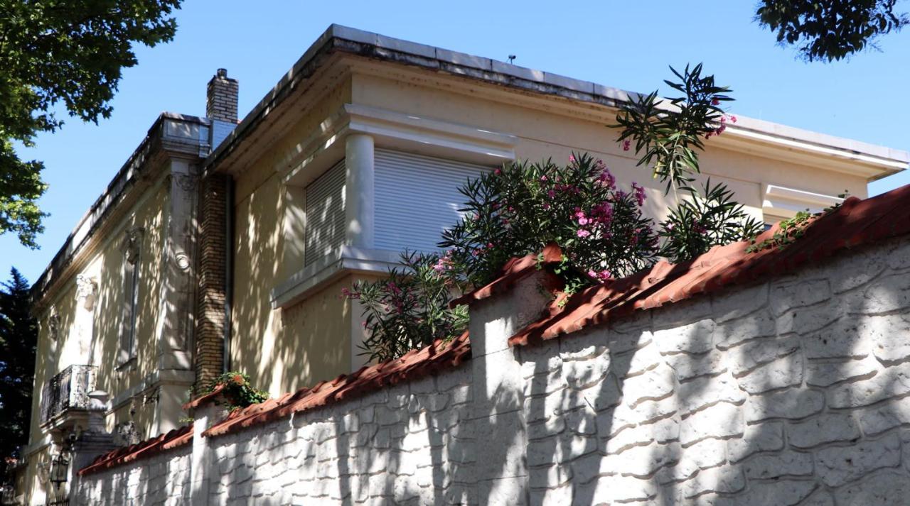 La Maison Du Soleil Vauvert Exteriör bild